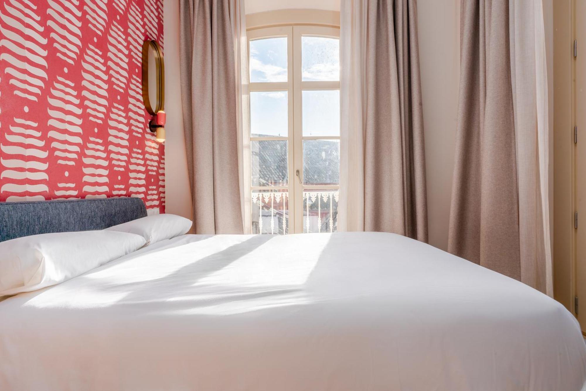 Aparthotel Smartr Malaga Centro Zewnętrze zdjęcie